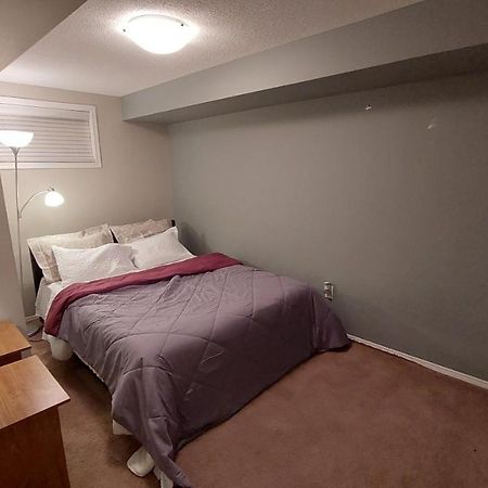 Lovely 1-Bedroom Basement Suite Γουίνιπεγκ Εξωτερικό φωτογραφία